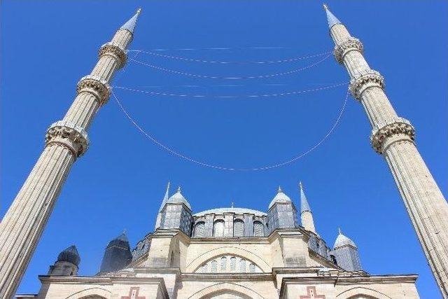 Selimiye Camii’nde 16 Yıl Sonra Bir İlk Gerçekleşti