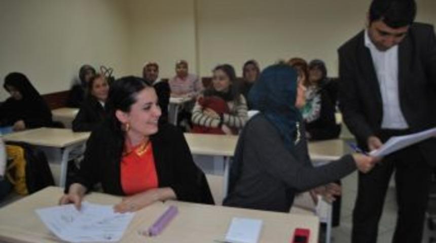 Bağcılar&rsquo;da Kadınlara Girişimcilik Kursu