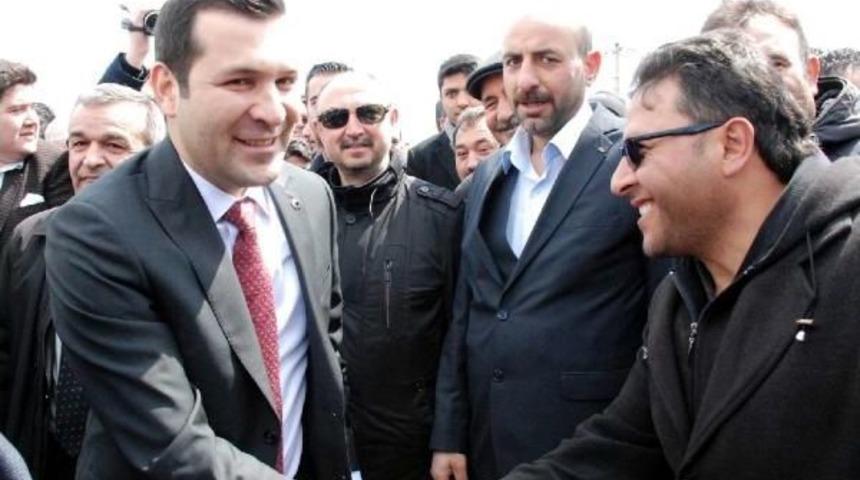 &Ouml;zekin: O Ilan Ko&ccedil; Grubu'na Cevaptı, Atat&uuml;rk'e Hakaret Yok