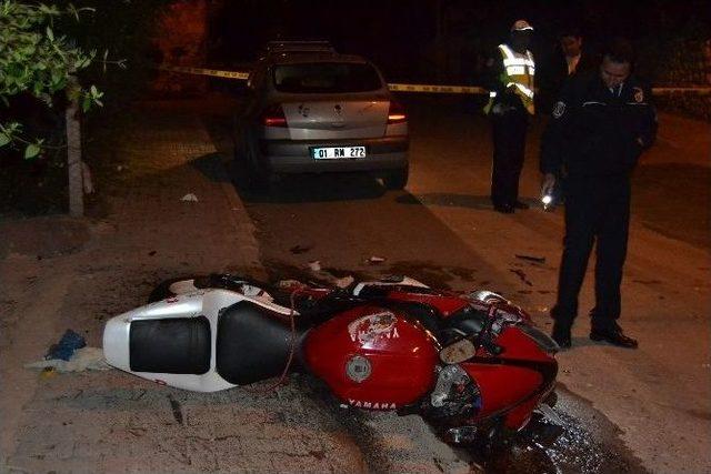 Otomobile Çarpan Motosiklet Sürücüsü Yaralandı