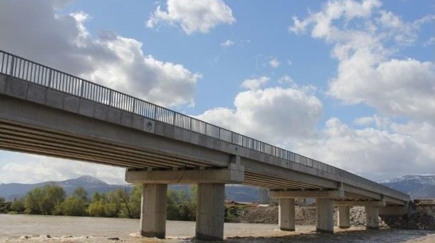 &Ccedil;ardak K&ouml;pr&uuml;s&uuml; Tamamlandı