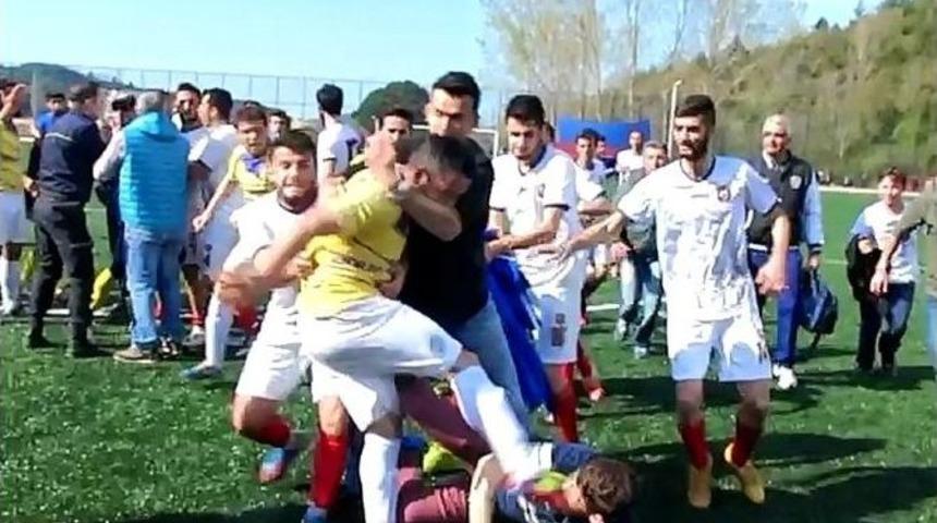 (&ouml;zel Haber) Bartın&rsquo;da Ma&ccedil; Sonrası Saha Savaş Alanına D&ouml;nd&uuml;