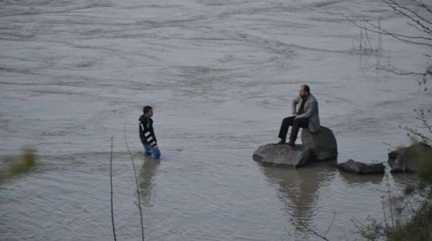 (&ouml;zel Haber) Bunalıma Giren Gen&ccedil; İntihar Etmek İstedi