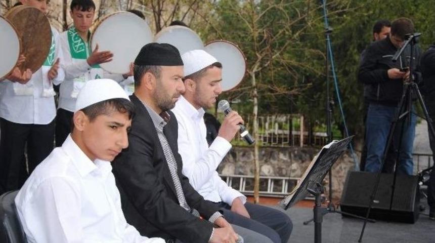 Siverek&rsquo;te Kutlu Doğum &Ccedil;oşkusu