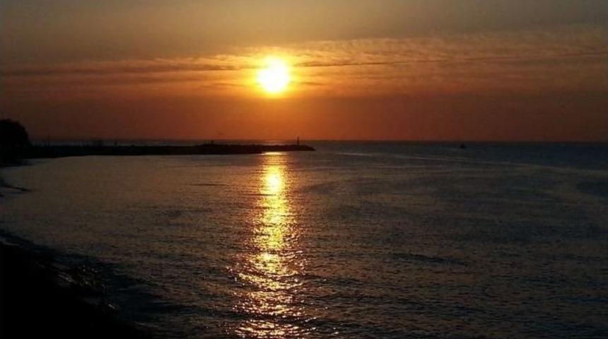 Ak&ccedil;akoca&rsquo;da G&uuml;n Batımı İzleyenleri B&uuml;y&uuml;l&uuml;yor