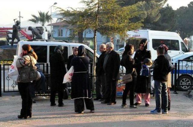 Madenci Yakınları Soma Davası Için Otobüslerle Akhisar a Gitti 2