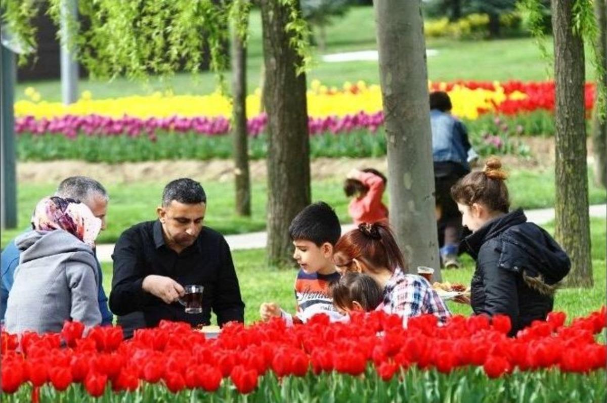 Kocaeli Halkı Seka&rsquo;ya Akın Etti