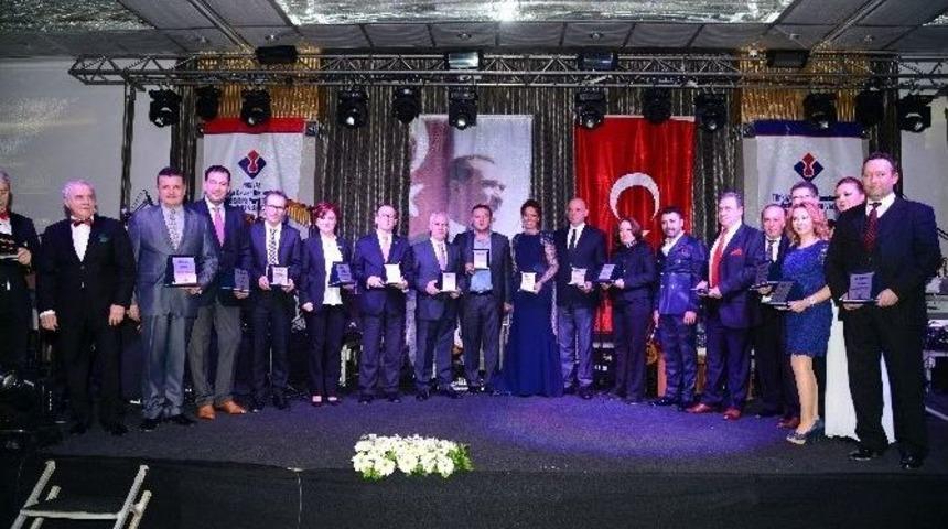 &rsquo;hasvak Sağlıkta Başarı &Ouml;d&uuml;lleri&rsquo; Sahiplerini Buldu