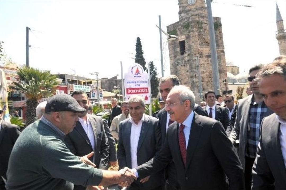 Chp Genel Başkanı Kılı&ccedil;daroğlu Antalya&rsquo;da Esnafı Ziyaret Etti