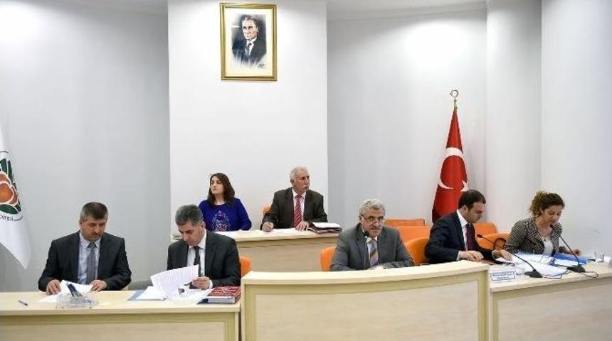 Malatya B&uuml;y&uuml;kşehir Meclis Toplantısı Devam Ediyor