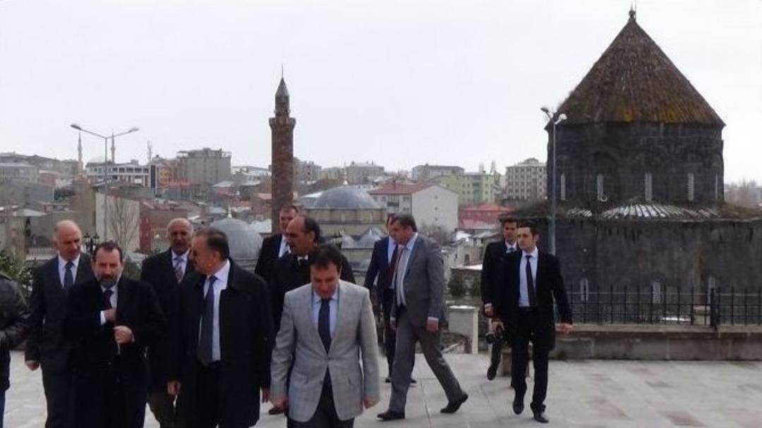 Kars&rsquo;taki Stk&rsquo;lardan Papa&rsquo;nın &rsquo;soykırım&rsquo; A&ccedil;ıklamasına Tepki