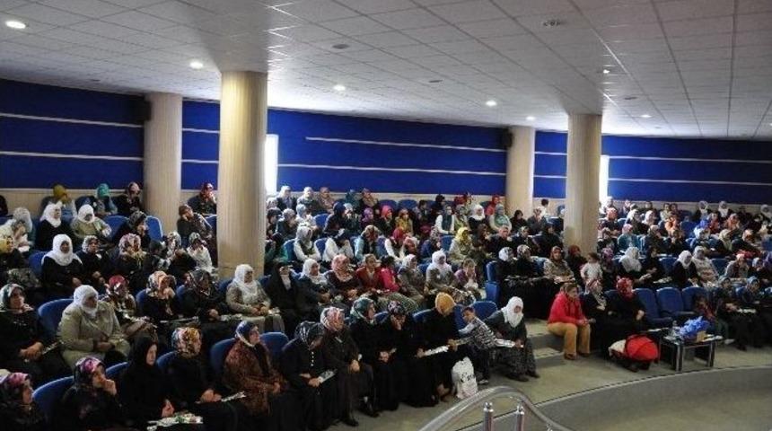 Şadiye Yılmaz, Sincik&rsquo;te Konferans Verdi