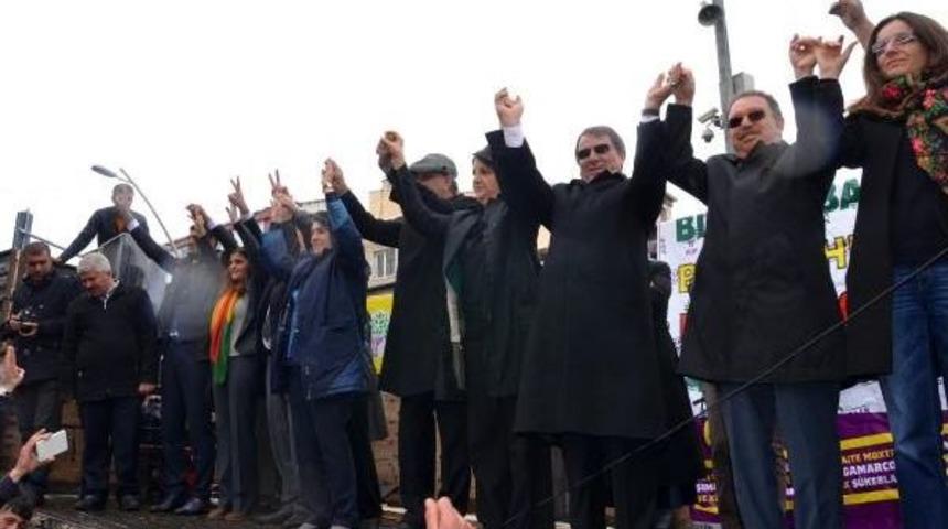 Hdp'li Buldan, Başbakan Ve Akdoğan'ı Ağrı'ya Davet Etti