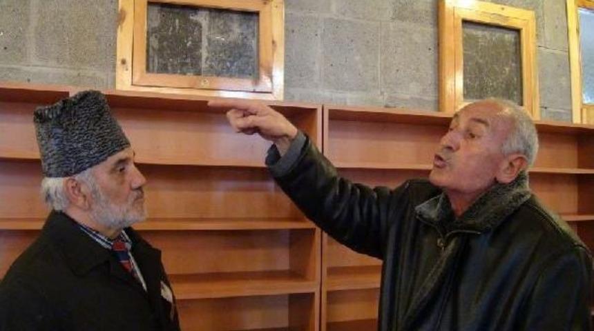 Kars Valisi G&uuml;nay: Rabbim Papa'ya Hidayet Nasip Etsin