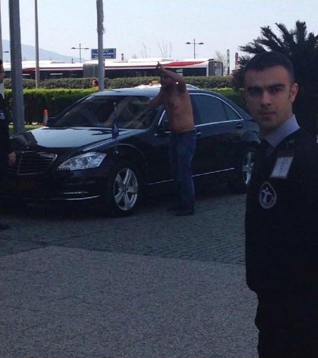 Belediye &Ouml;n&uuml;nde Kendine Zarar Verdi 2