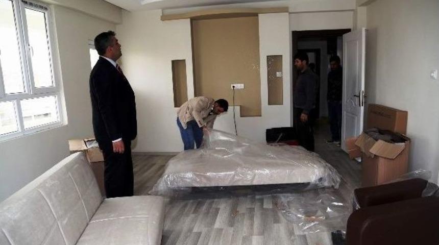 Siverek Kaymakamından &Ouml;rnek Davranış