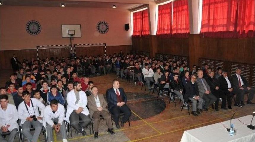 Afyonkarahisar Mesleki Ve Teknik Anadolu Lisesi &ldquo;mezunlar Konuşuyor&rdquo; Projesini Hayata Ge&ccedil;irdi