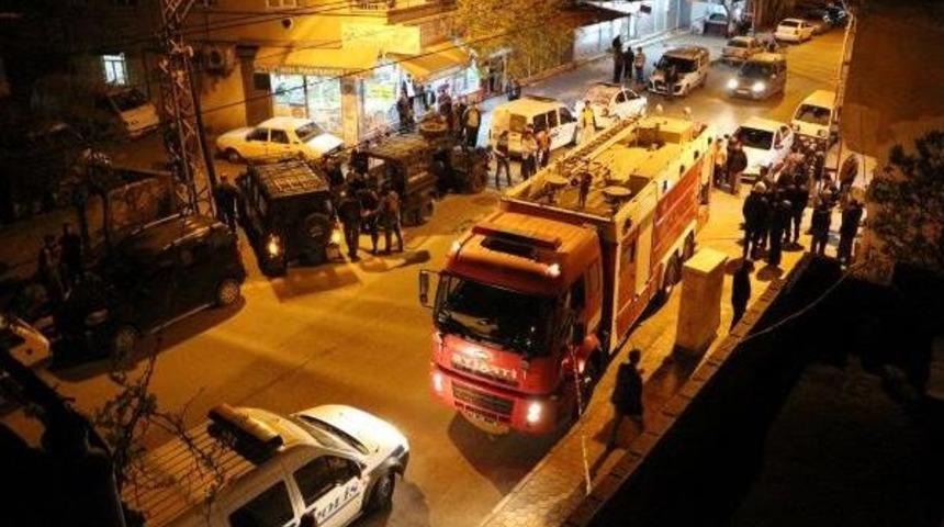 Ev Isteğine Olumsuz Yanıt Veren Babasını Rehin Aldı