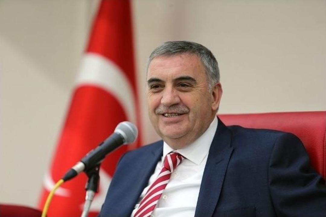 Zeki To&ccedil;oğlu: "cumhurbaşkanımızın Karasu İ&ccedil;in Verdiği M&uuml;jde Şehrimizin En &Ouml;nemli Projesi"