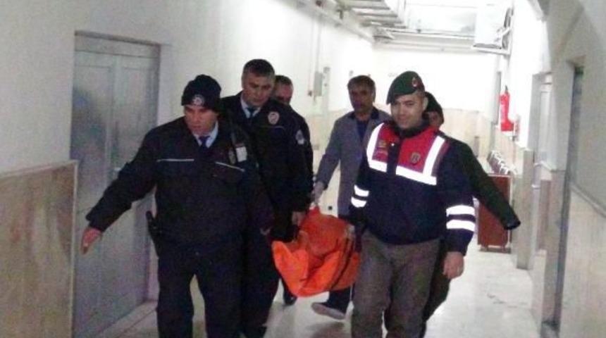 Kuzenler Pompalı T&uuml;fekle &Ouml;ld&uuml;r&uuml;ld&uuml;