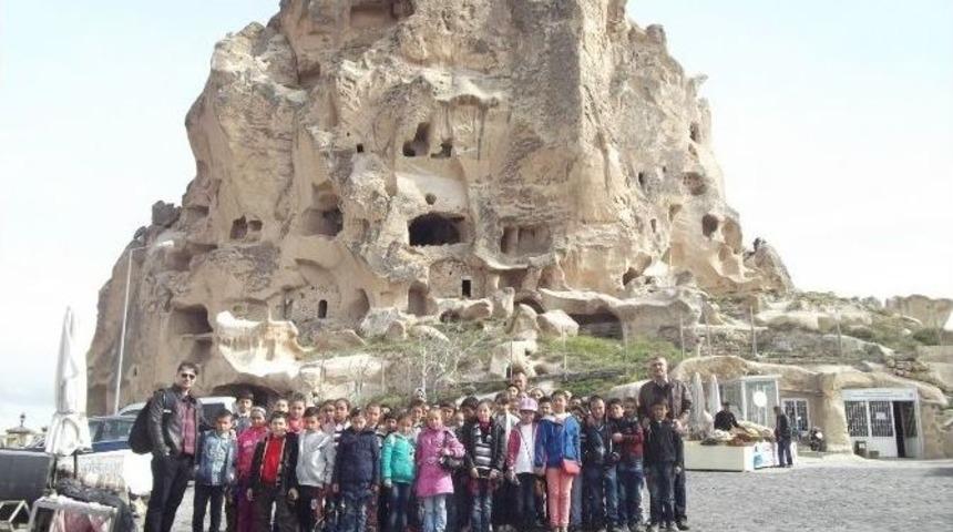 K&ouml;ylerde &Ouml;ğrenim G&ouml;ren &Ccedil;ocuklar Kapadokya&rsquo;yı Geziyor