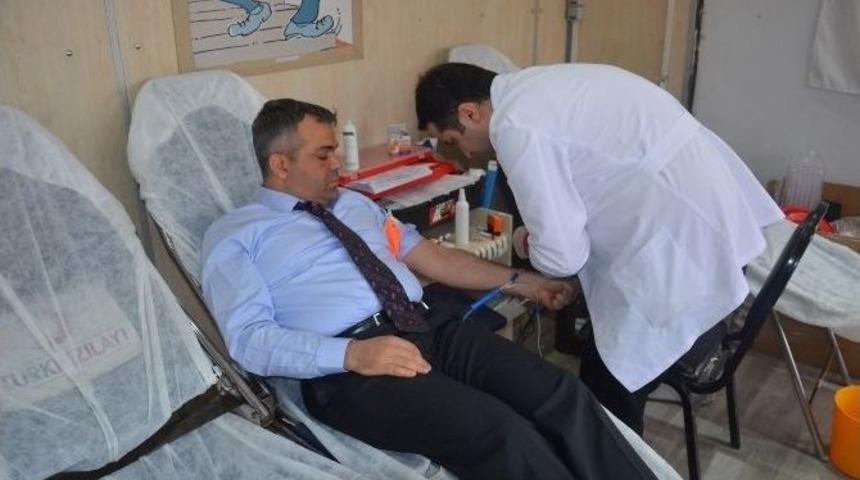 Kızılay Kan Bağışı Tır&rsquo;ı Fatsa&rsquo;da