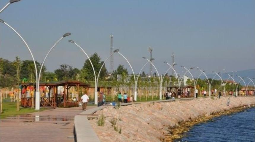 Tavşancıl Sahili Yaza Hazırlanıyor