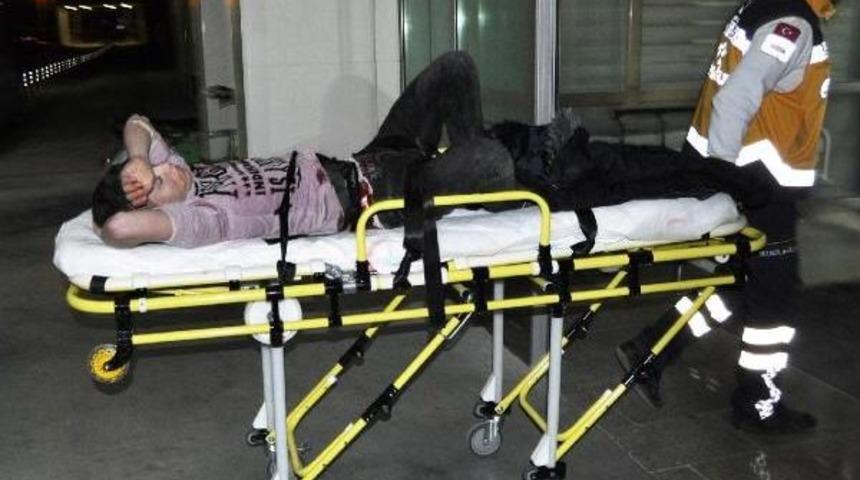 Kuzeni Tarafından Bı&ccedil;aklandı