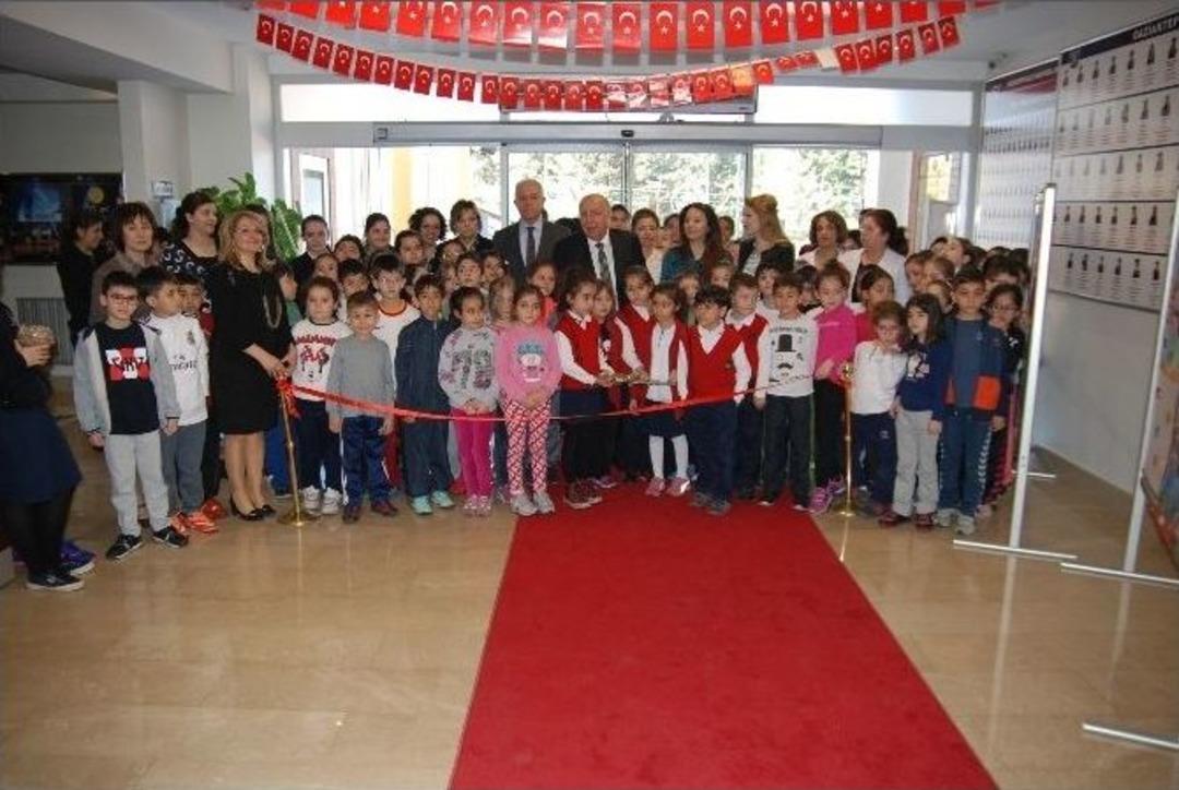 Gkv&rsquo;lilerden Muhteşem Resim Sergisi