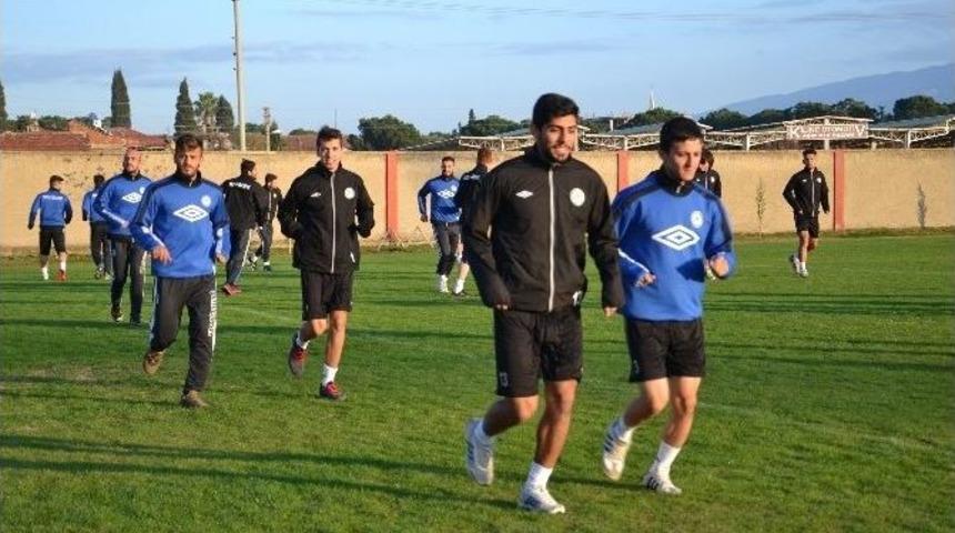 Nazilli Belediyespor&rsquo;da Camia Play-off&rsquo;a Kilitlendi