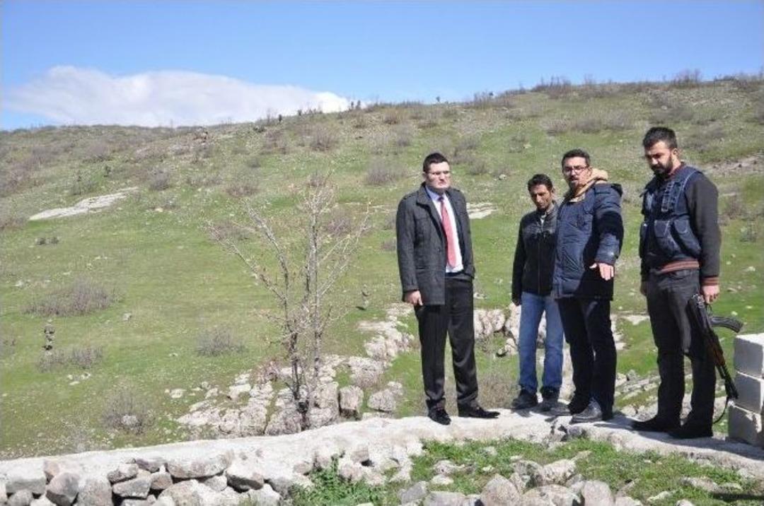 Katliam Mezarına İlk Kazma Vuruldu