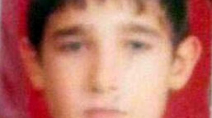 17 Yaşındaki Genç Tabancayla Intihar Etti