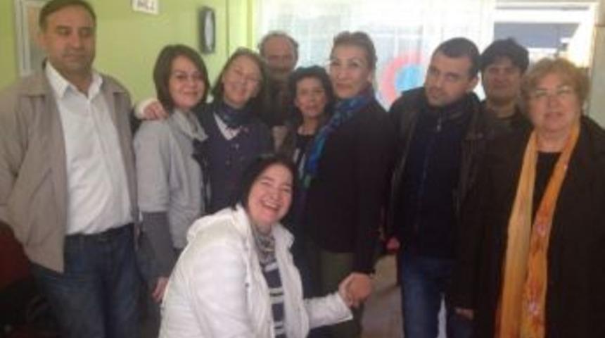 Chp İl Kadın Kollarından Ayvalıklı Engellilere Ziyaret