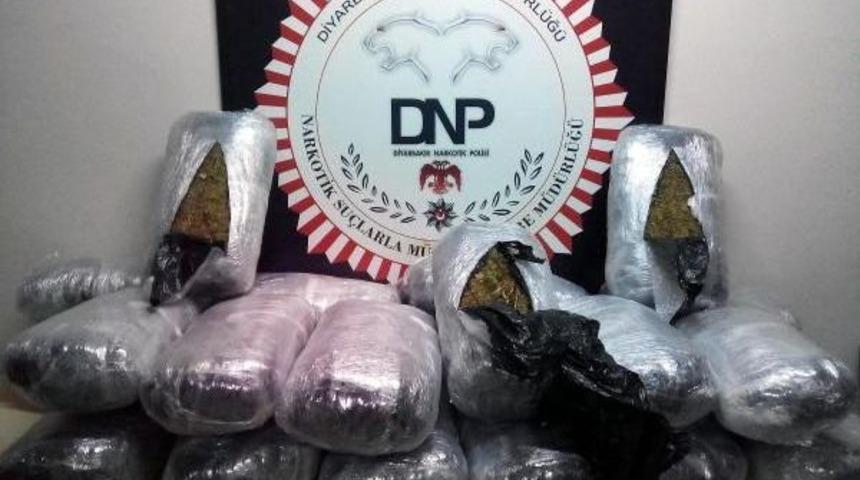 Diyarbakır'da 113 Kilo Esrar Ele Ge&ccedil;irildi