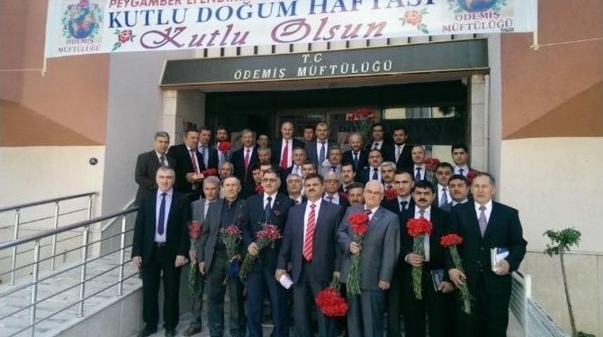 &Ouml;demiş&rsquo;te Kutlu Doğum Haftası İ&ccedil;in Kortej Y&uuml;r&uuml;y&uuml;ş&uuml;