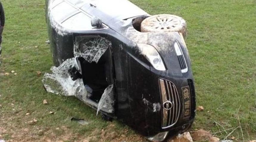 Belediye Başkanının Makam Aracı Takla Attı: 4 Yaralı