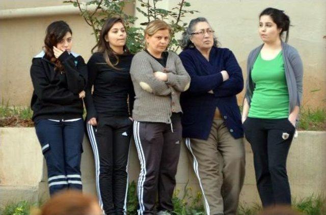 Lise &Ouml;ğrencisi 12 nci Kattan Atladı 2