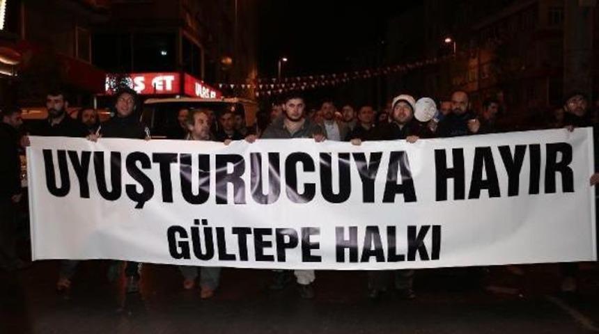 G&uuml;ltepeliler Saldırıyı Protesto I&ccedil;in Y&uuml;r&uuml;d&uuml;