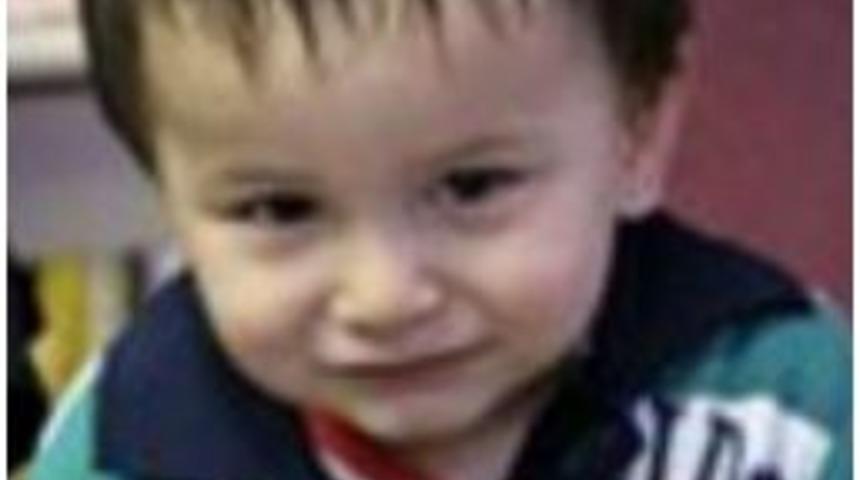 Geri Gelen Aracın Altında Kalan 2 Yaşındaki &Ccedil;ocuk Yaşamını Yitirdi