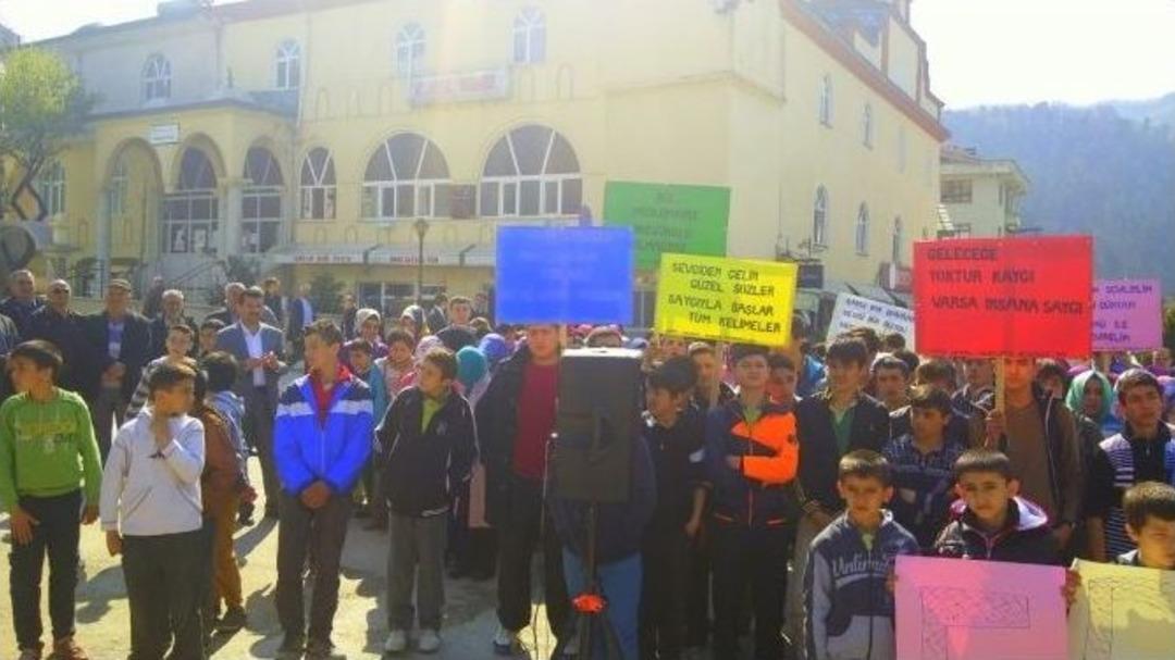 &Ouml;ğrencilerden Değerler Eğitimi Y&uuml;r&uuml;y&uuml;ş&uuml;