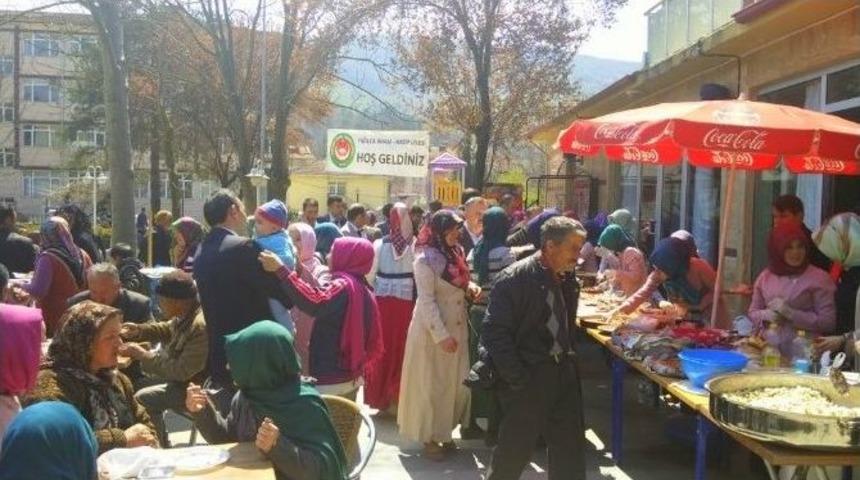 Yığılca&rsquo;da &Ouml;ğrenciler Yararına Kermes