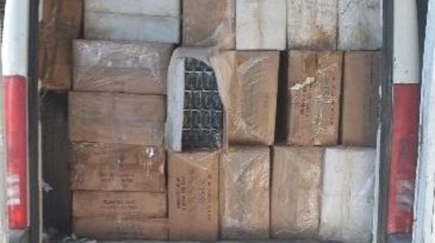 K&uuml;&ccedil;&uuml;k&ccedil;ekmece&rsquo;de Ka&ccedil;ak Sigara Operasyonu