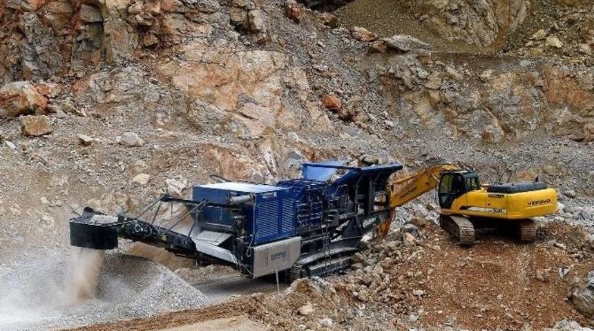 Mobil Konkas&ouml;r İş Makinesi Sahada &Ccedil;alışmaya Başladı