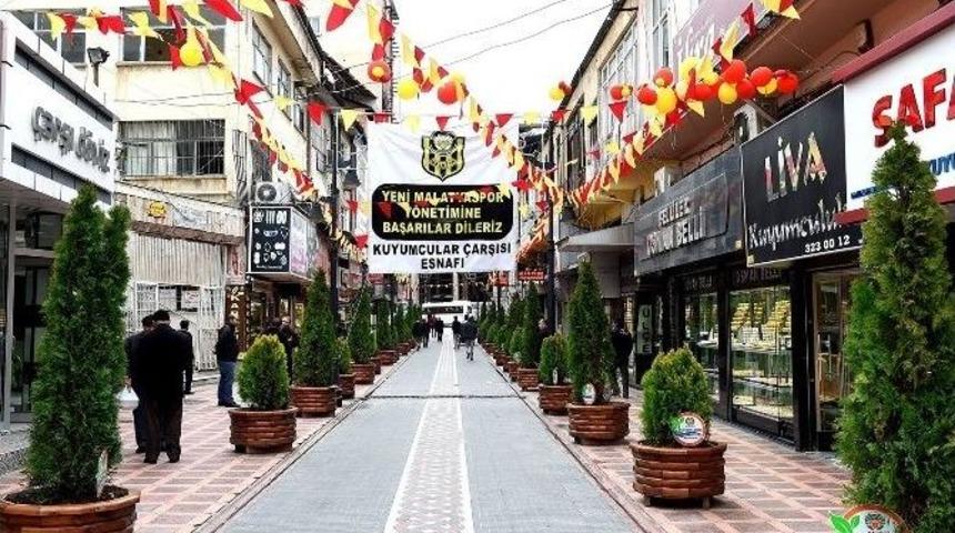 Kuyumcular &Ccedil;arşısı&rsquo;nda Peyzaj D&uuml;zenleme &Ccedil;alışmaları