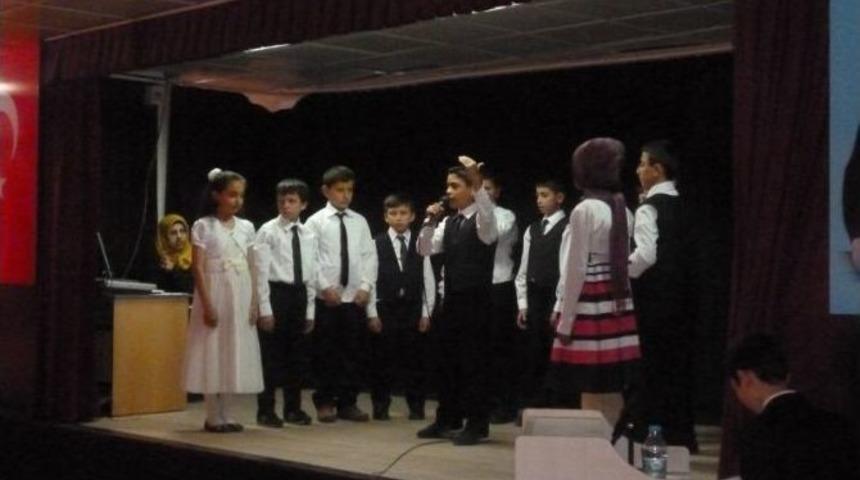 İmam Hatipli &Ouml;ğrencilerden Kutlu Doğum Etkinliği