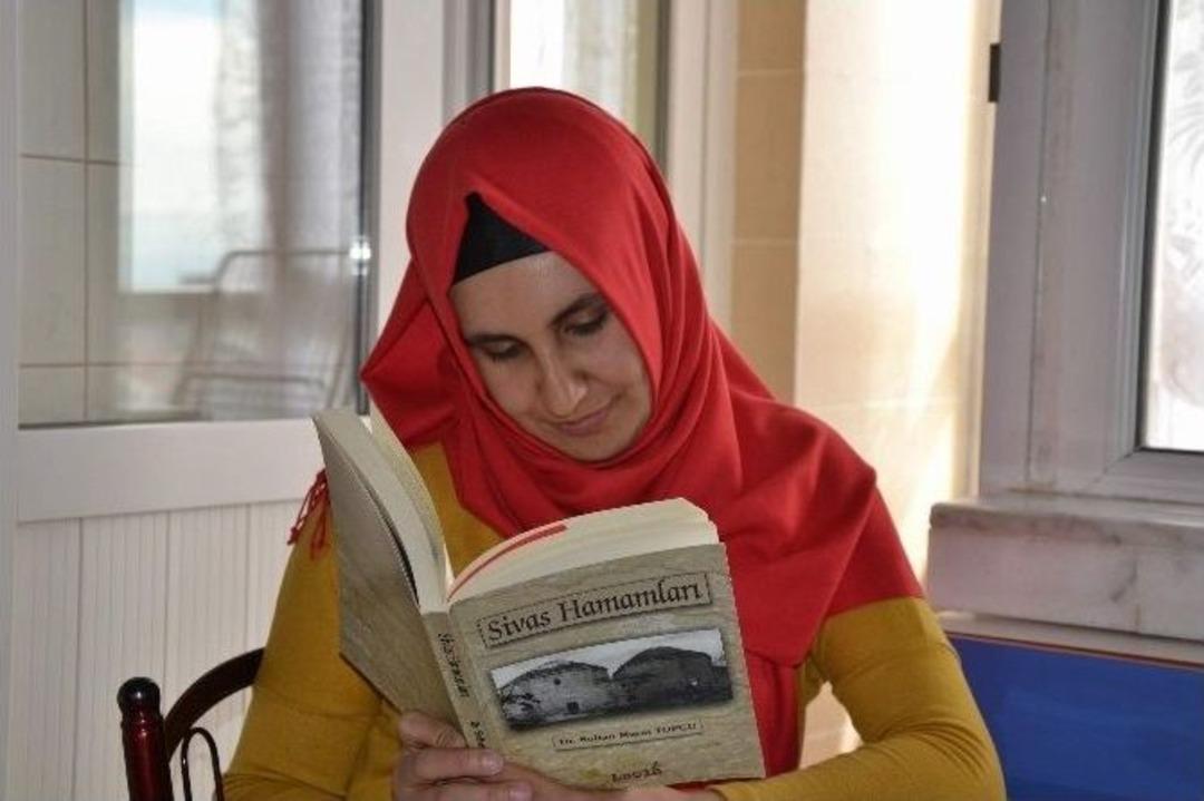 (&ouml;zel Haber) Hem &Ouml;ğrenci Hem Anne