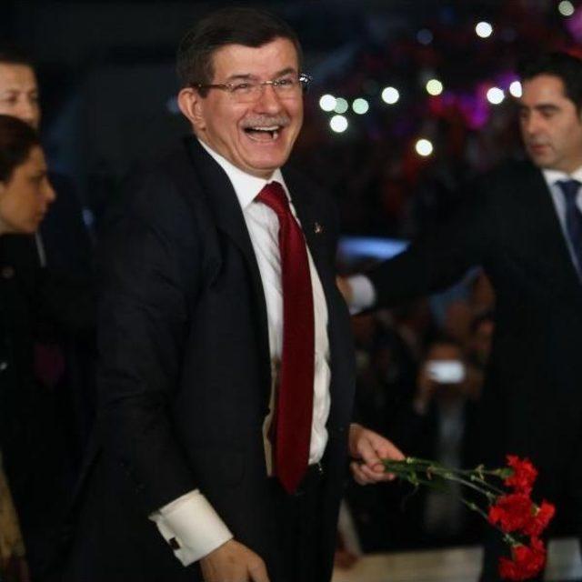 Davutoğlu: Seçim Beyannamemizin Odağında Insan Onuru Vardır (2)