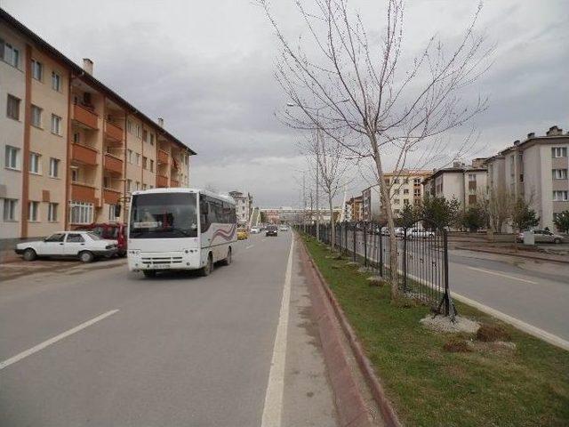 Kazaları Önlemek İçin Yaya Korkuluğu Monte Edildi