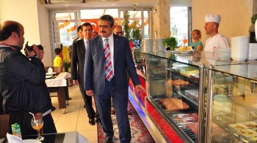 Başkan Alıcık, İş Yeri A&ccedil;anları Yalnız Bırakmıyor