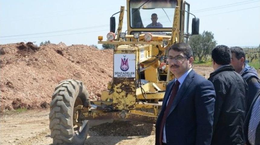 Başkan &Ccedil;elik Ova Yollarını İnceledi